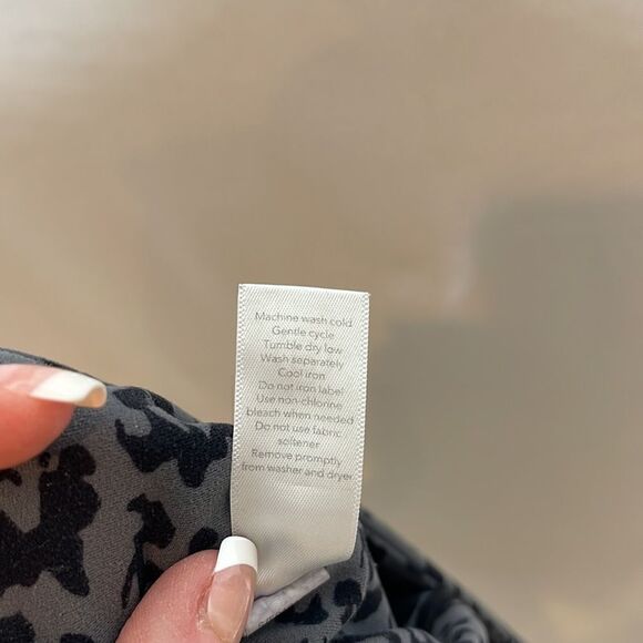 Athleta Leopard Print Elation High Rise Leggings. Size Small. - Picture 11 of 11